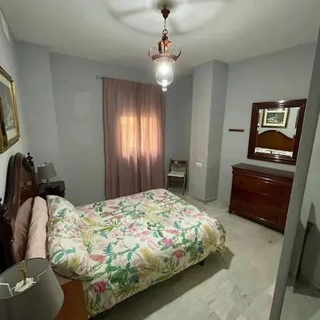 Apartamento En Triana. Apartment *