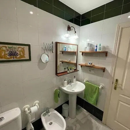 Apartment Apartamento En Triana. *